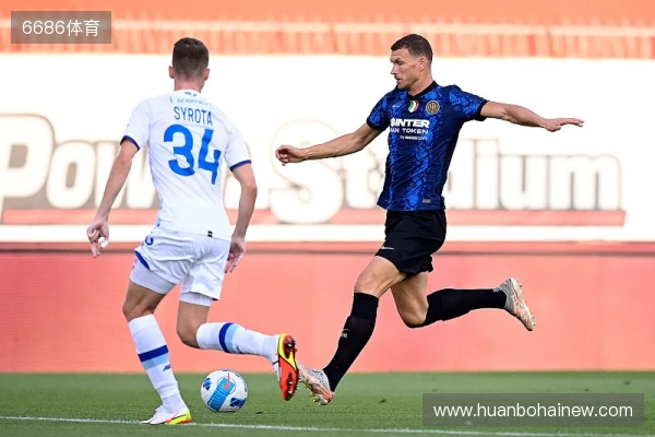 马卡:补强锋线,塞维利亚有意齐尔克泽、萨迪克以及坎贝罗斯