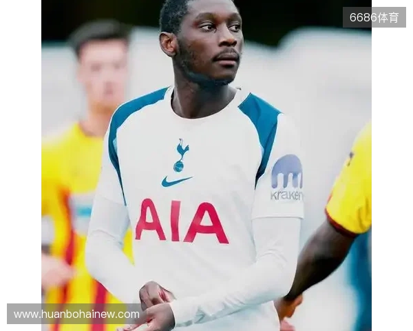 队报:踢曼联时下巴受伤,热刺前锋穆阿尼退出法国本期名单